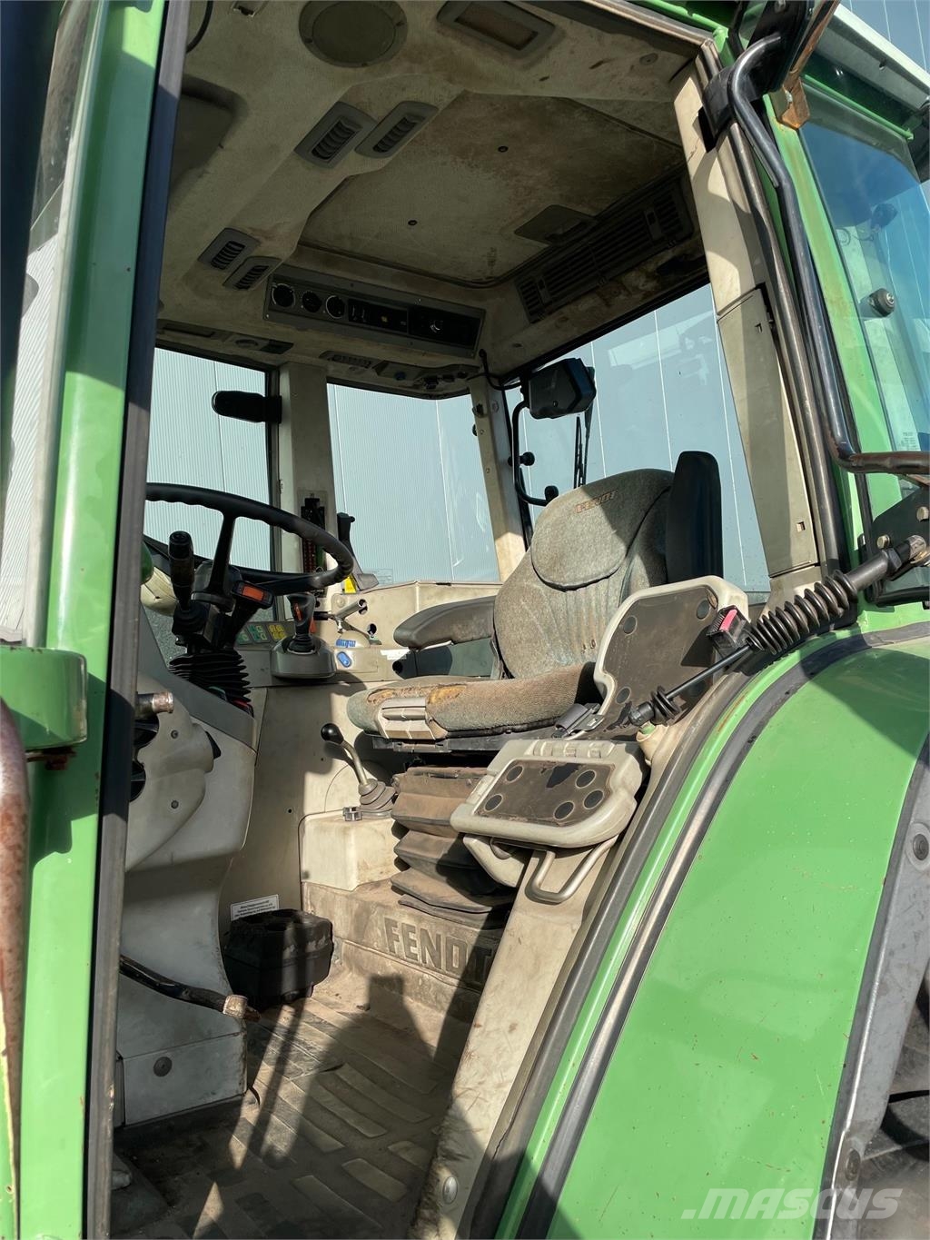 Fendt 412 Vario Farmer Tractors
