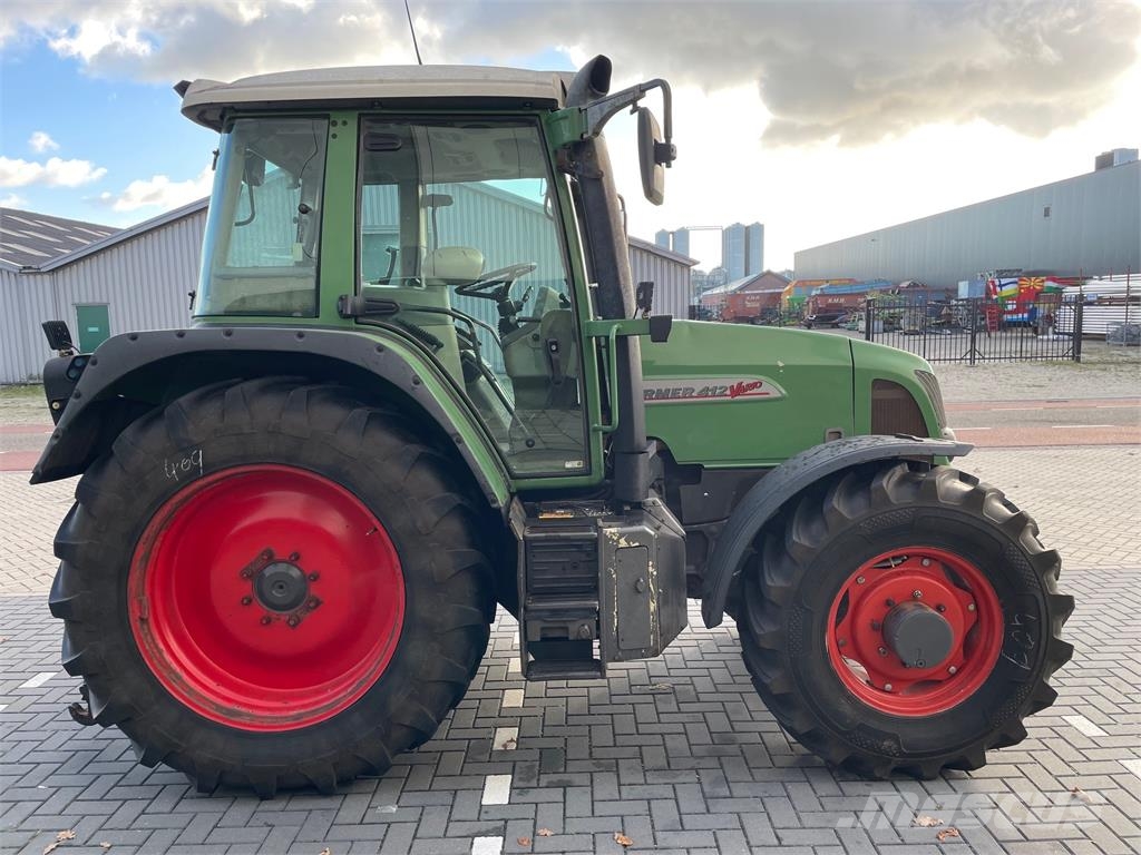Fendt 412 Vario Farmer Tractors