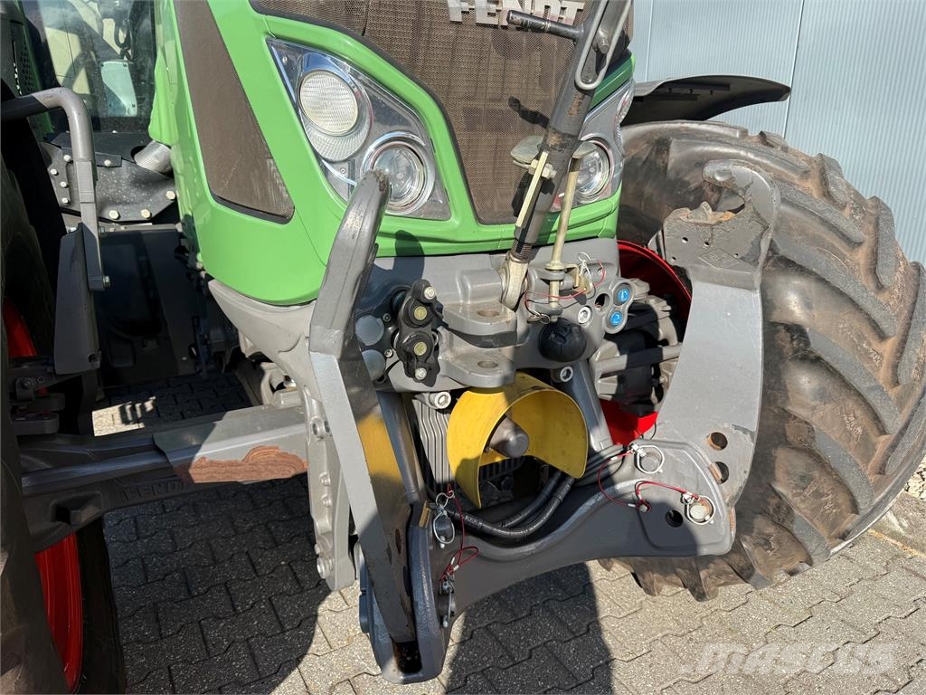 Fendt 516 SCR Profi+ + Trimble RTK الجرارات