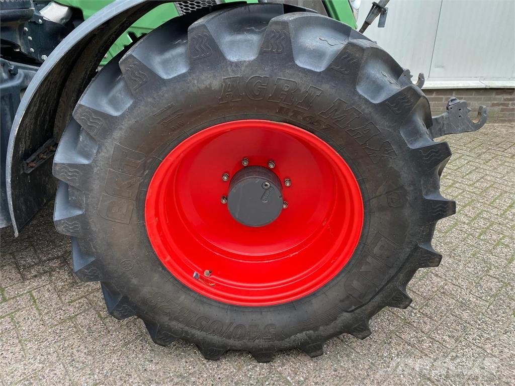 Fendt 516 SCR profiplus Tractors