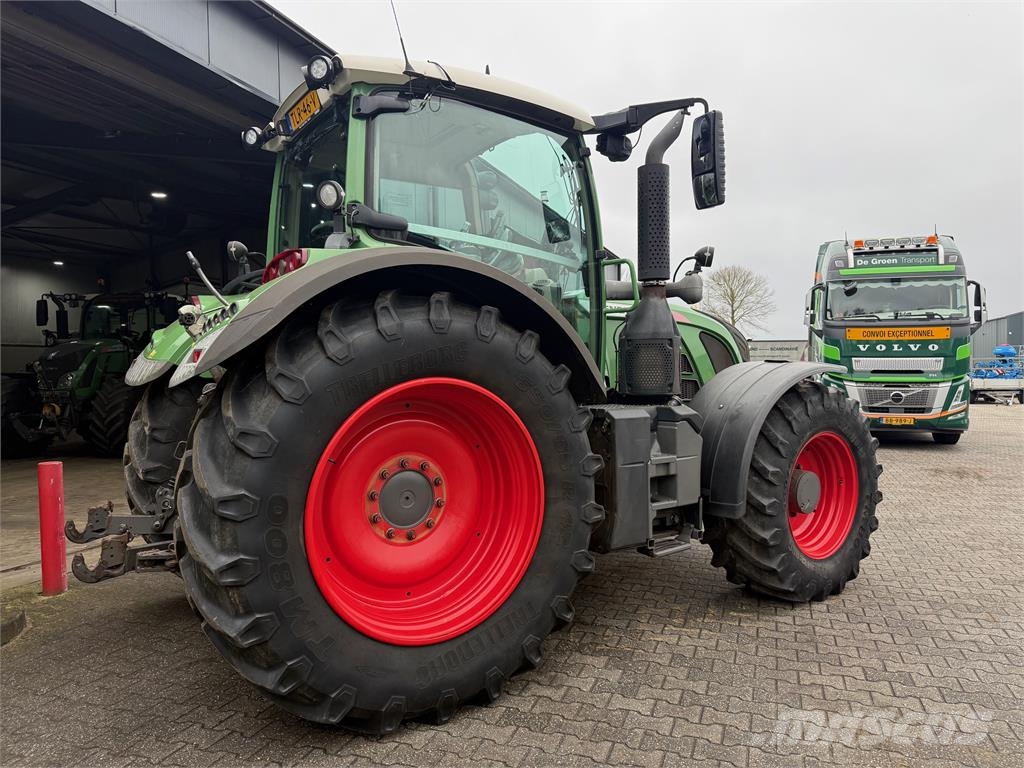 Fendt 720 SCR Profi met Trimble RTK الجرارات