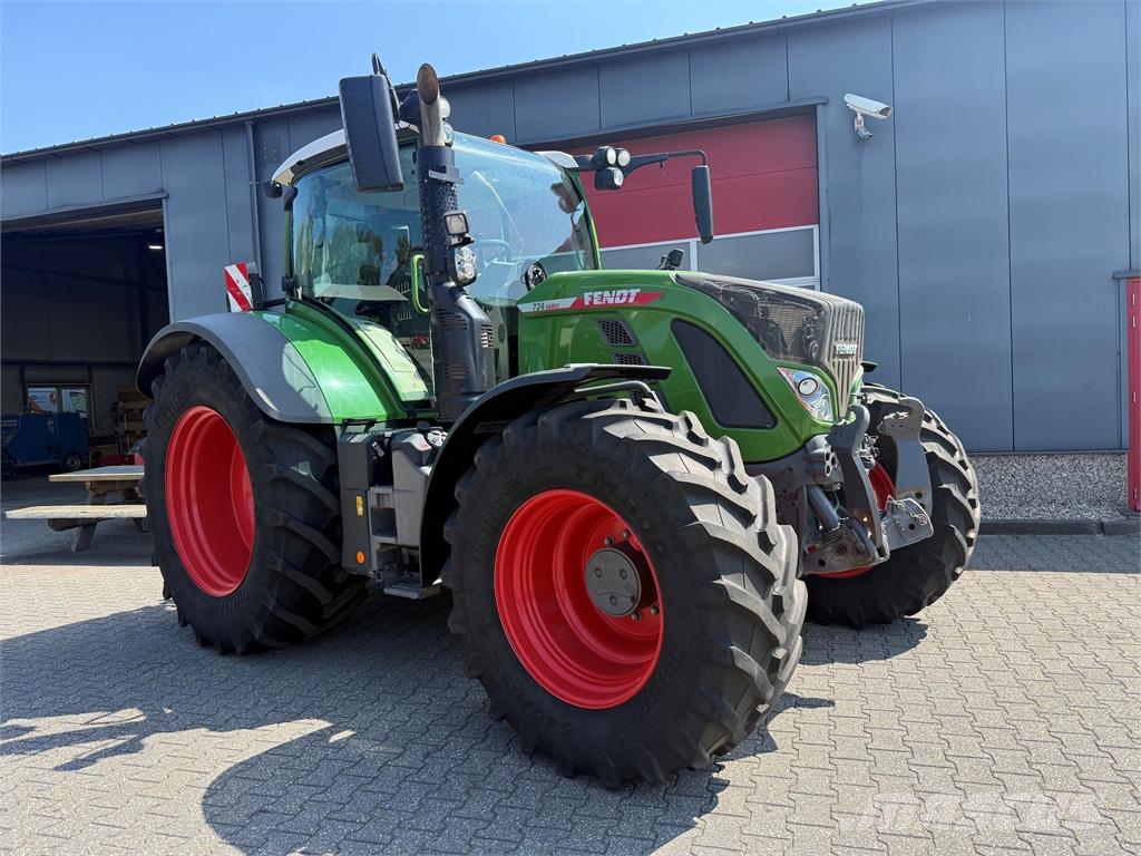 Fendt 724 Gen6 ProfiPlus Tractors