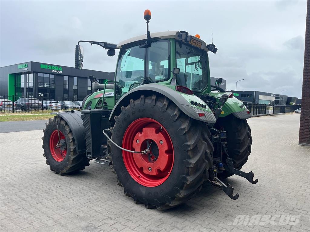 Fendt 724 S4 Traktörler