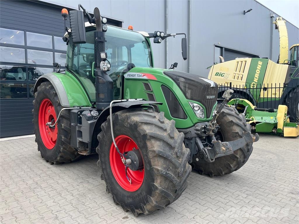 Fendt 724 S4 Traktörler