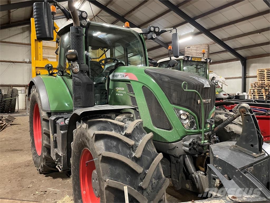 Fendt 724 S4 ProfiPlus Tractors
