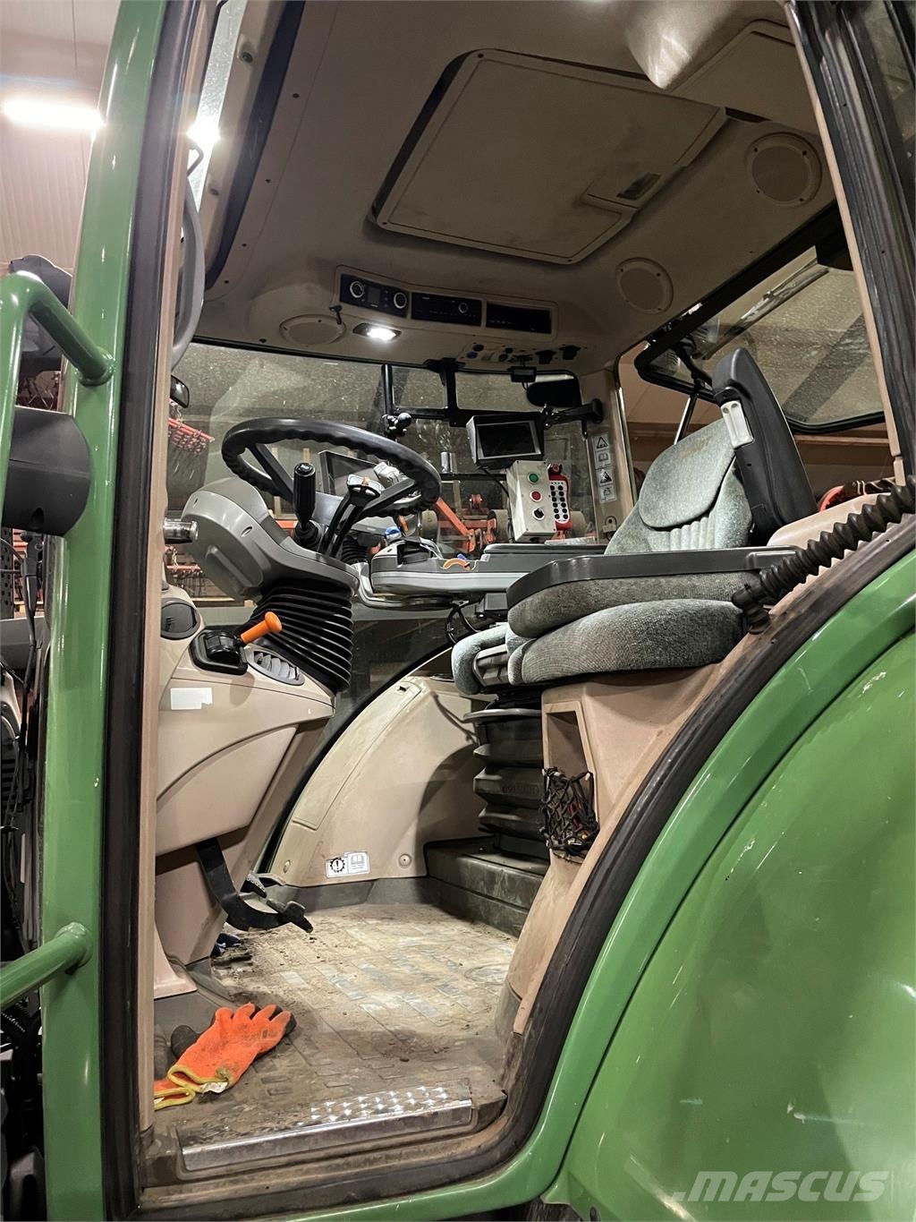Fendt 724 S4 ProfiPlus Tractors