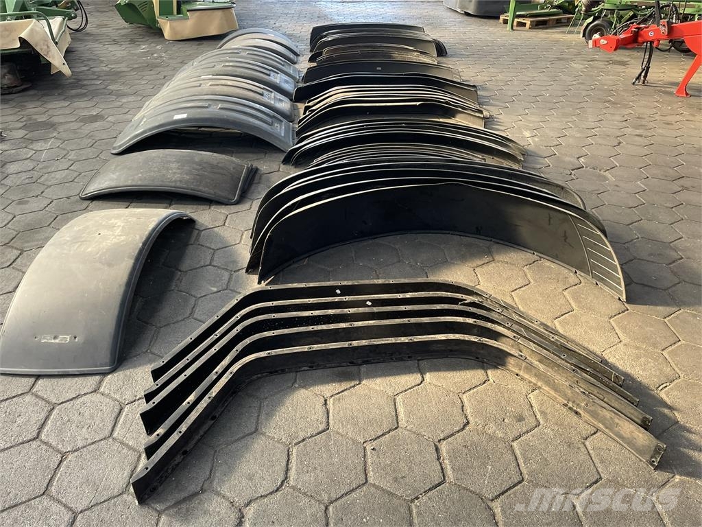 Fendt diverse spatborden Трактори