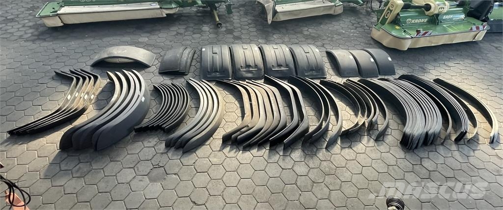 Fendt diverse spatborden Трактори