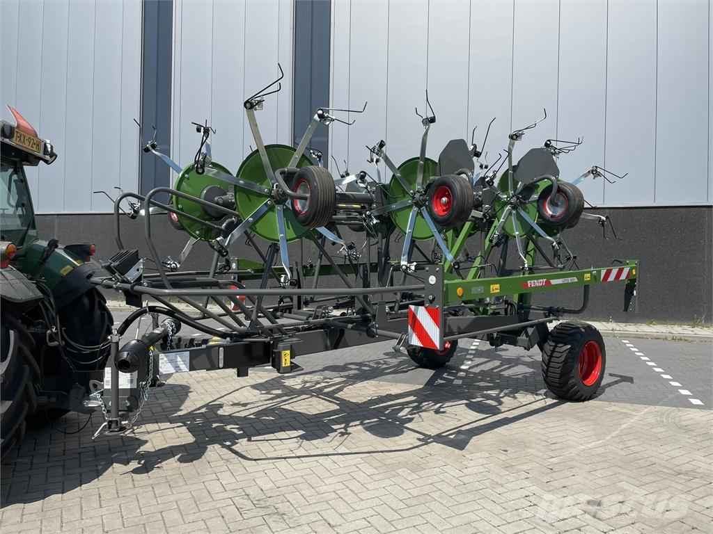 Fendt Lotus 1020 Rakes and tedders
