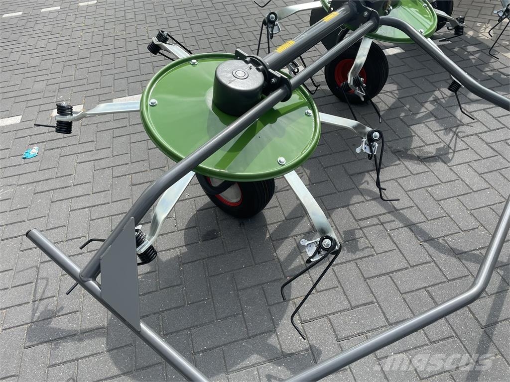 Fendt Lotus 770 Ranghinatori