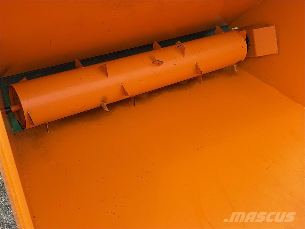 Flingk Z1500 instrooibak Agriculture - Autres