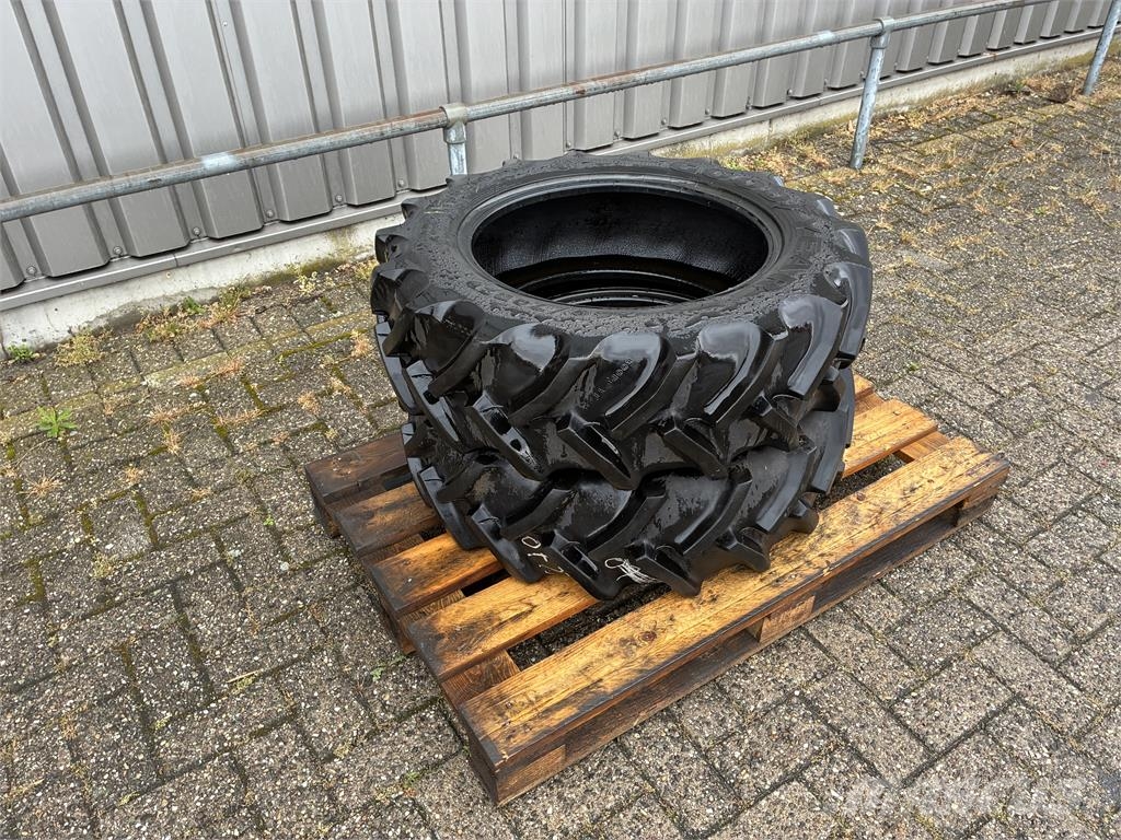 Goodyear 260/70R20 banden Däck, hjul och fälgar