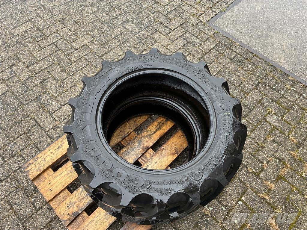 Goodyear 260/70R20 banden Däck, hjul och fälgar