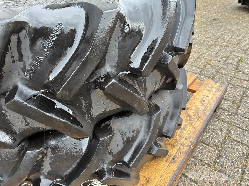 Goodyear 260/70R20 banden Däck, hjul och fälgar