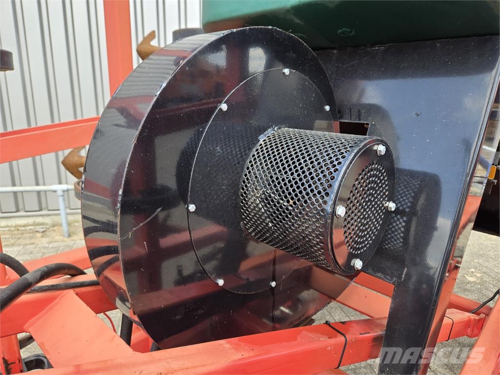 Guttler Supermaxx 50-7 met dubbele naeg Cultivatoare