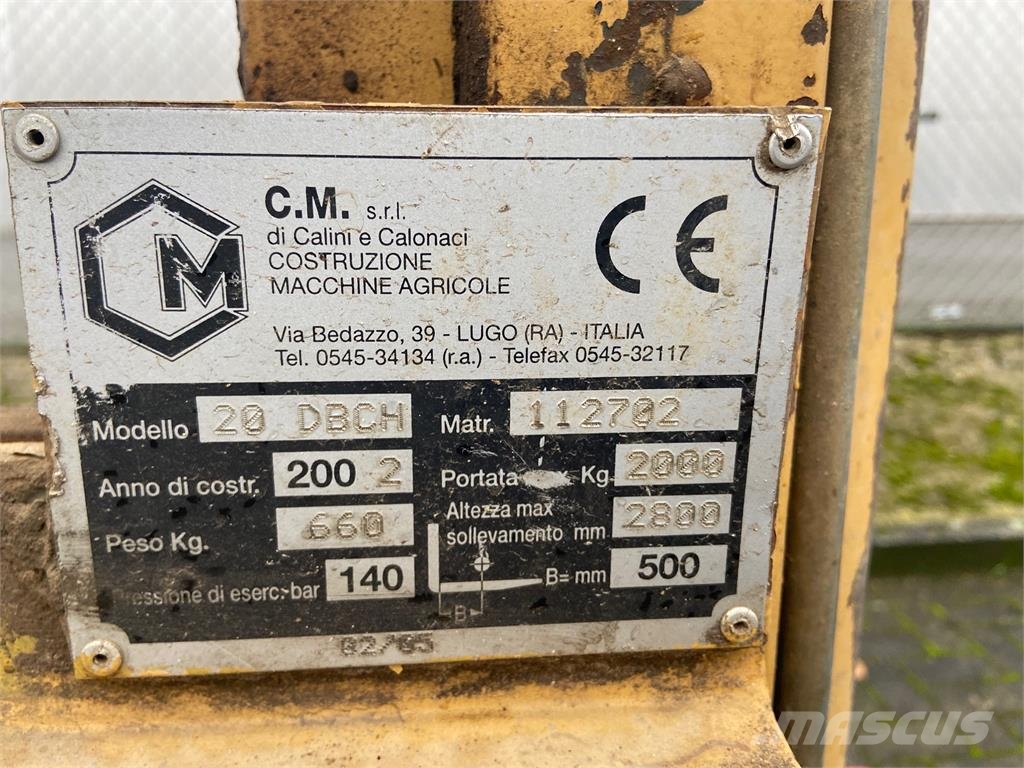  Hefmast voor tractor met opklapbare lepels Комплектующие для погрузочных и сельхозмашин