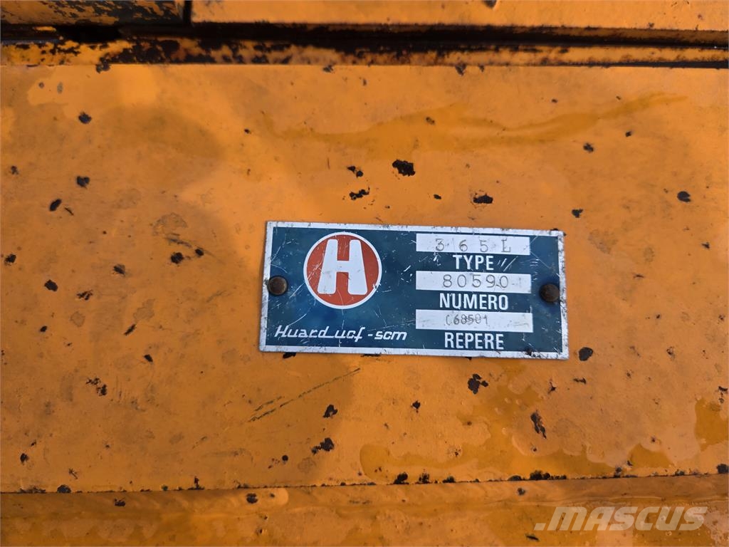 Huard 3 schaar ploeg محاريث تقليدية
