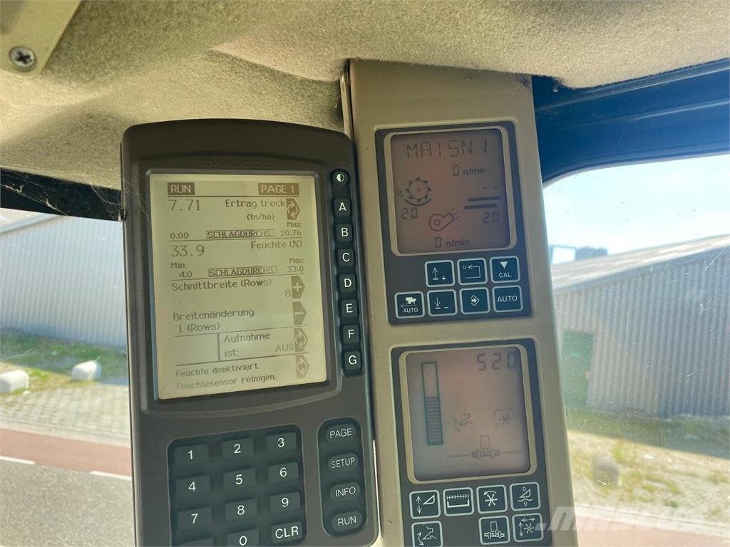 John Deere 9880 STS combine آلات تمزيق الحزم وتقطيعها ونشرها