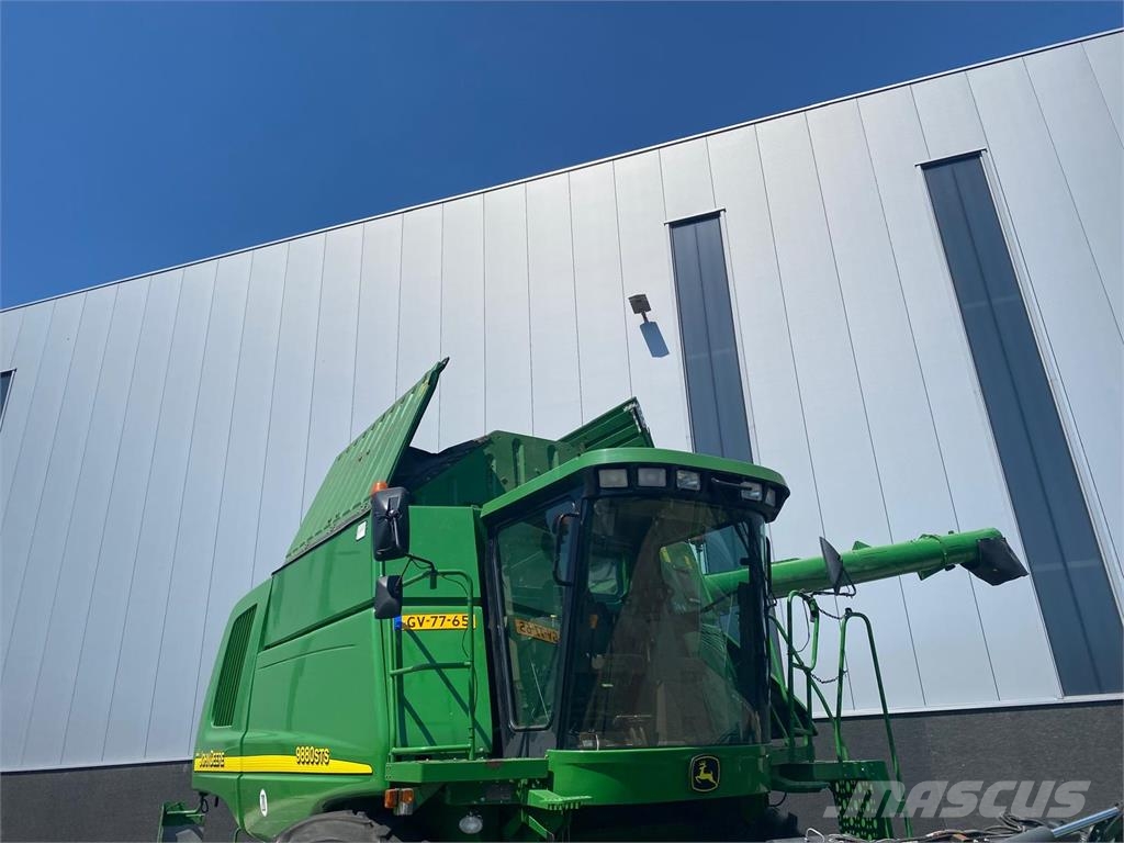John Deere 9880 STS combine آلات تمزيق الحزم وتقطيعها ونشرها