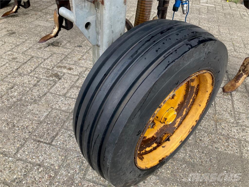 Joskin Terraflex 5200 Skystų trąšų purkštuvai