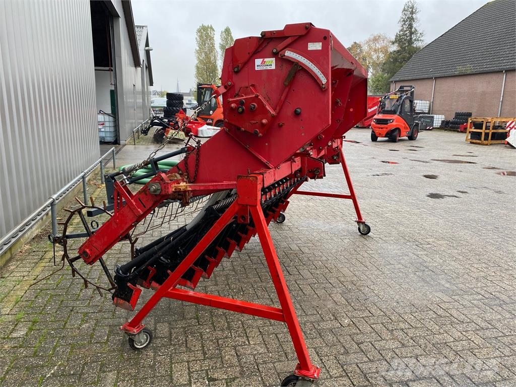 Kongskilde CSA 3000A Demeter Classic zaaimachine مثاقيب