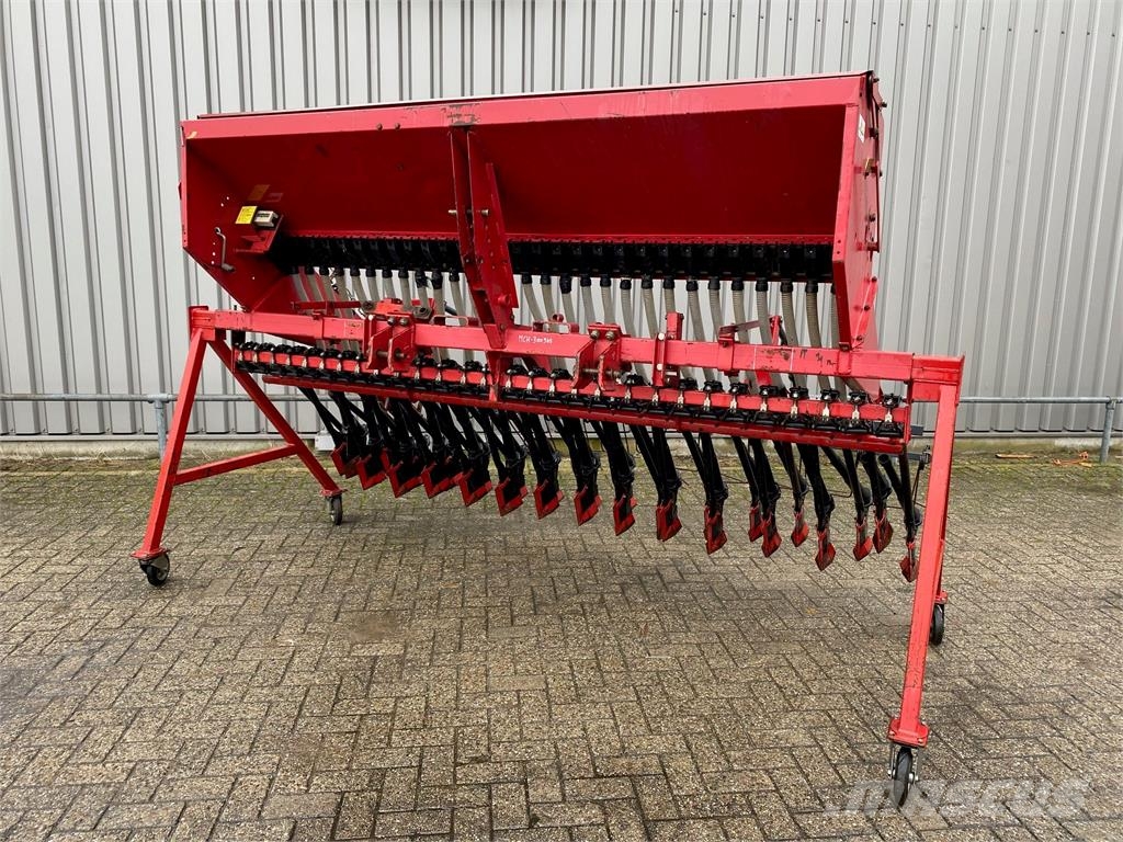 Kongskilde CSA 3000A Demeter Classic zaaimachine مثاقيب