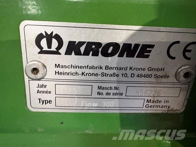 Krone Big X 700 Rezač za bale, oprema za rezanje in odvijanje bal