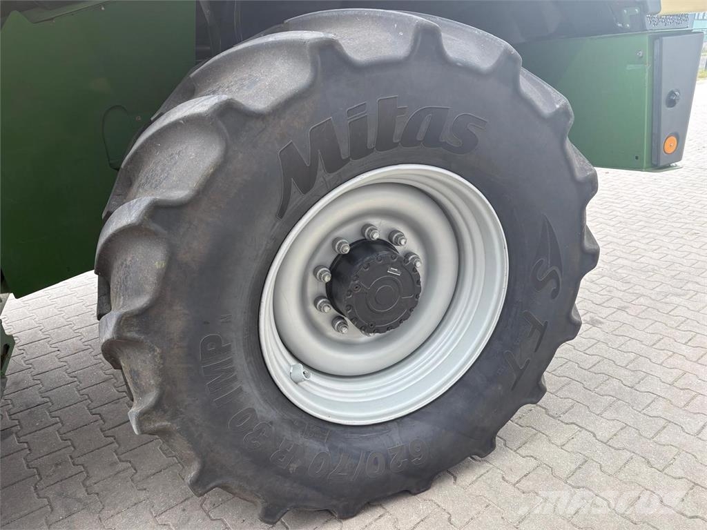 Krone Big X 780 + EC 900-3 + EF 300S Desmenuzadoras, cortadoras y desenrolladoras de pacas