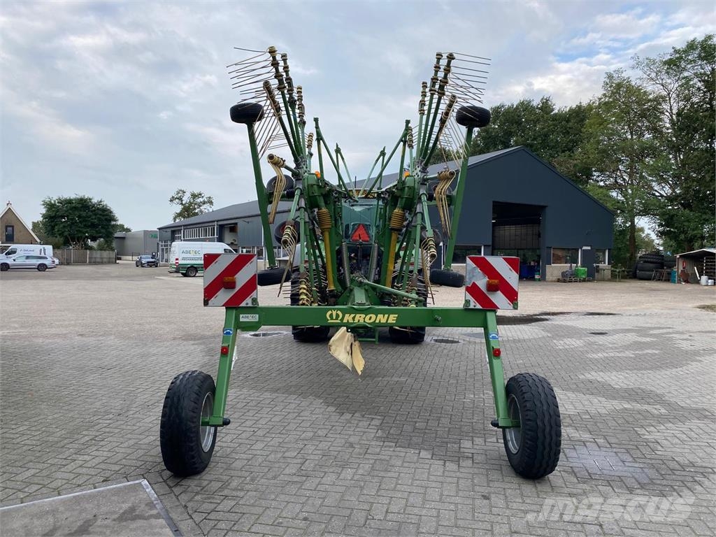 Krone Swadro 800/26 Zwadhark - Middenafleg 2007 Граблі і сінозворушувачі