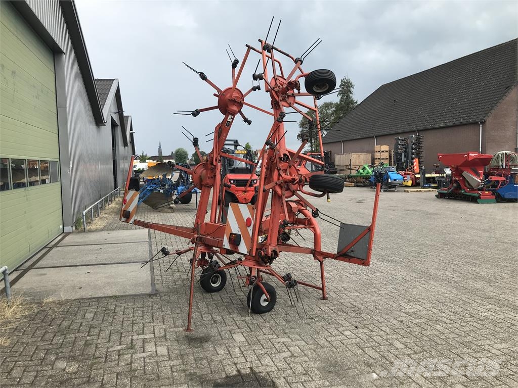 Kuhn GF 6301 MHA مكابس وميبسات التبن