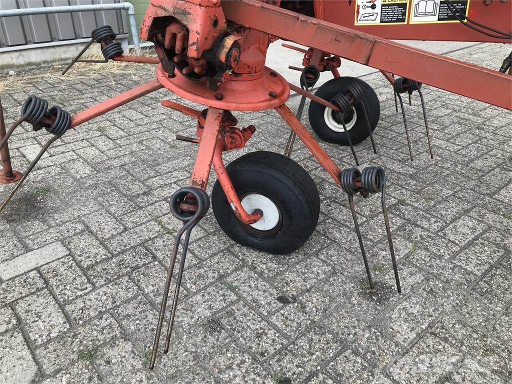 Kuhn GF 6301 MHA مكابس وميبسات التبن