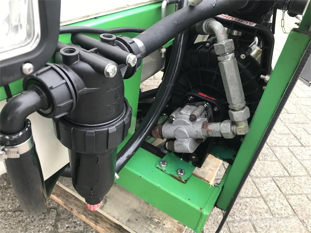 Kverneland Optima HD e-drive 8R maiszaaimachine Såmaskiner