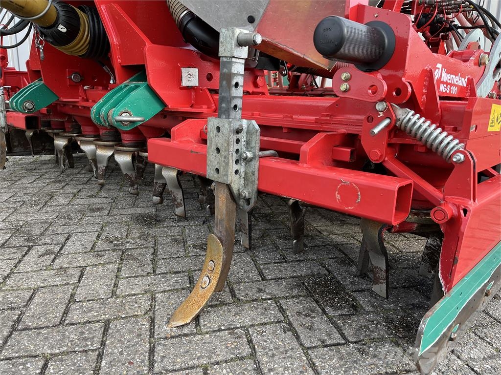 Kverneland Rotorkopeg + zaaimachine met schijven. Zaaimachines