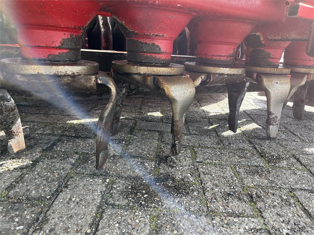 Kverneland Rotorkopeg + zaaimachine met schijven. Zaaimachines