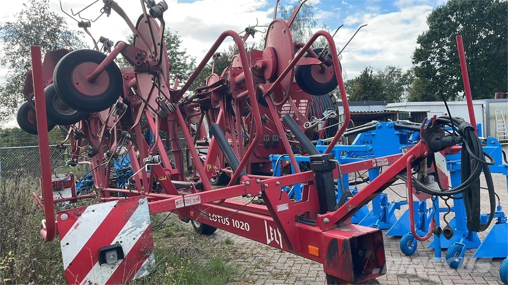 Lely Lotus 1020 defect Okretači i sakupljači sena