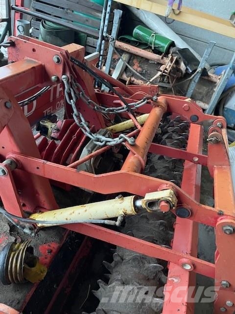 Lely rottera 35-302 en packkerrol en hydraulische hef Gradas rotativas / rotocultivadores