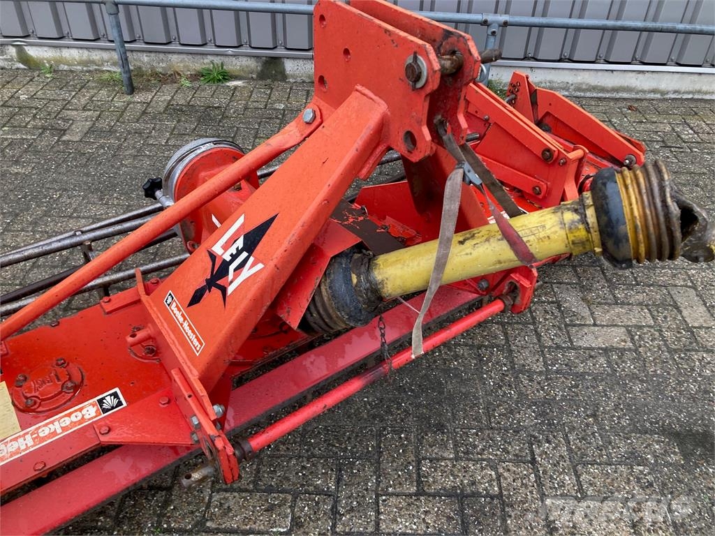 Lely terra 250-20C Varomosios akėčios ir žemės frezos