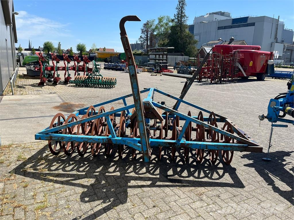 Lemken Europal 8 5N100 傳統犁
