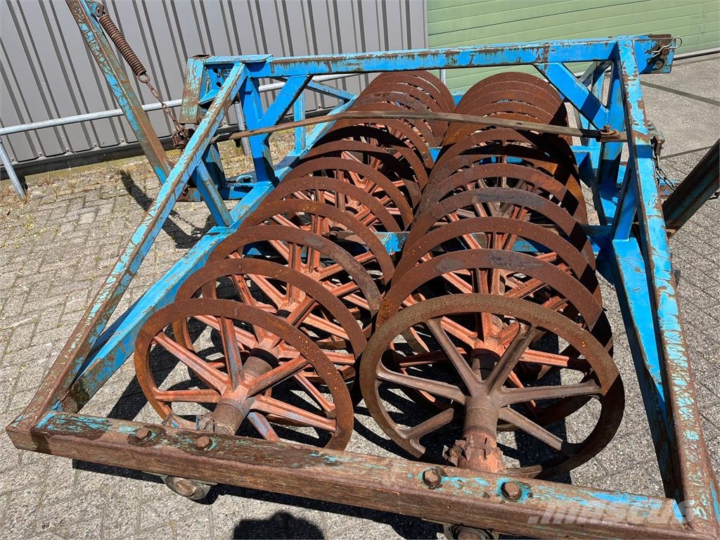 Lemken Europal 8 5N100 傳統犁