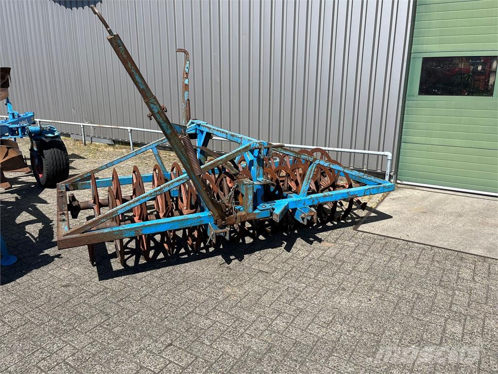 Lemken Europal 8 5N100 傳統犁