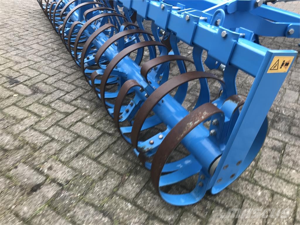 Lemken Karat 9/400 met flexringwals Cultivatoare