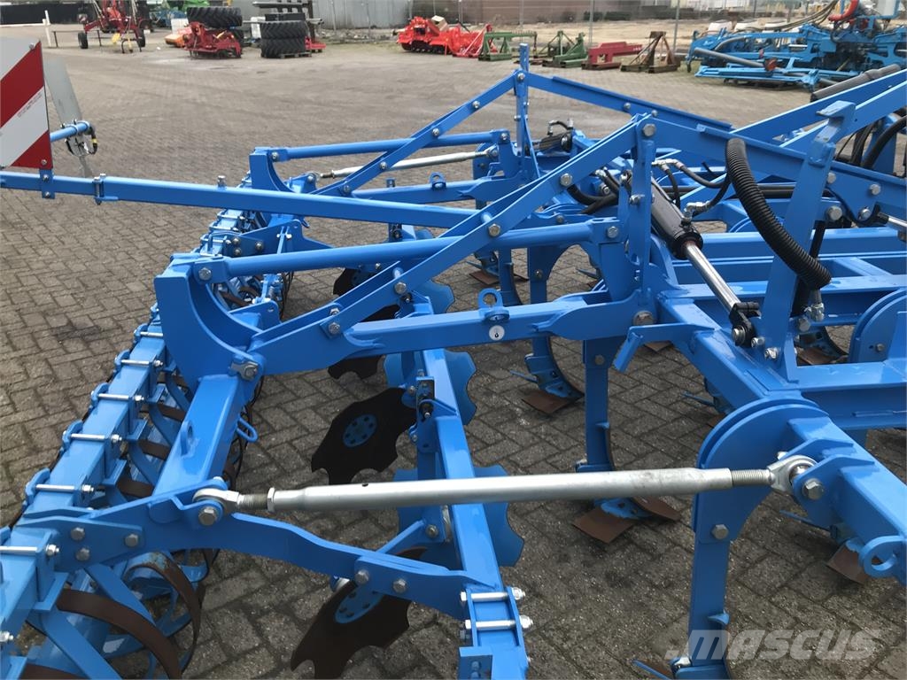 Lemken Karat 9/400 met flexringwals Cultivatoare
