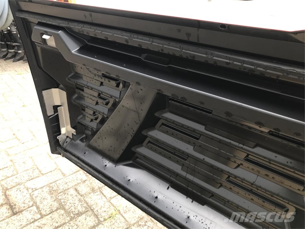Lemken Saphir 9 / 10 tankdeksel met schade Sejalnice