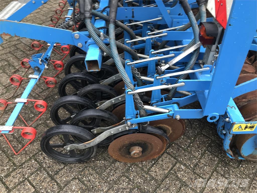 Lemken Solitair 8/300 + Zirkon 10/300 Såmaskiner