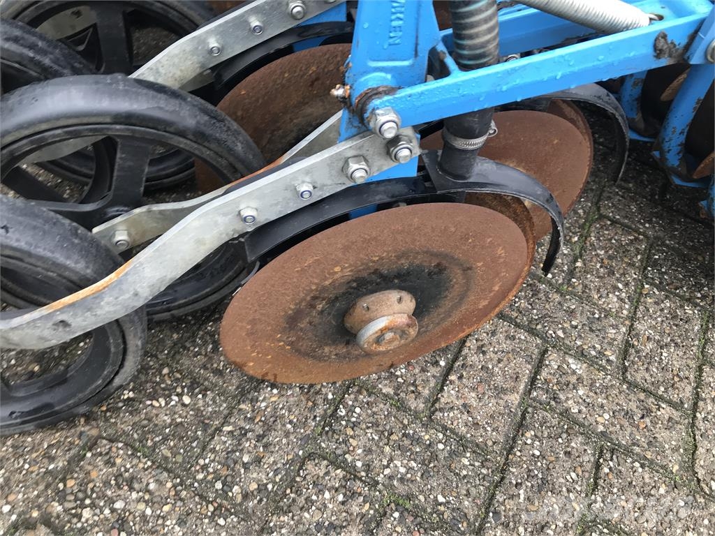 Lemken Solitair 8/300 + Zirkon 10/300 Såmaskiner