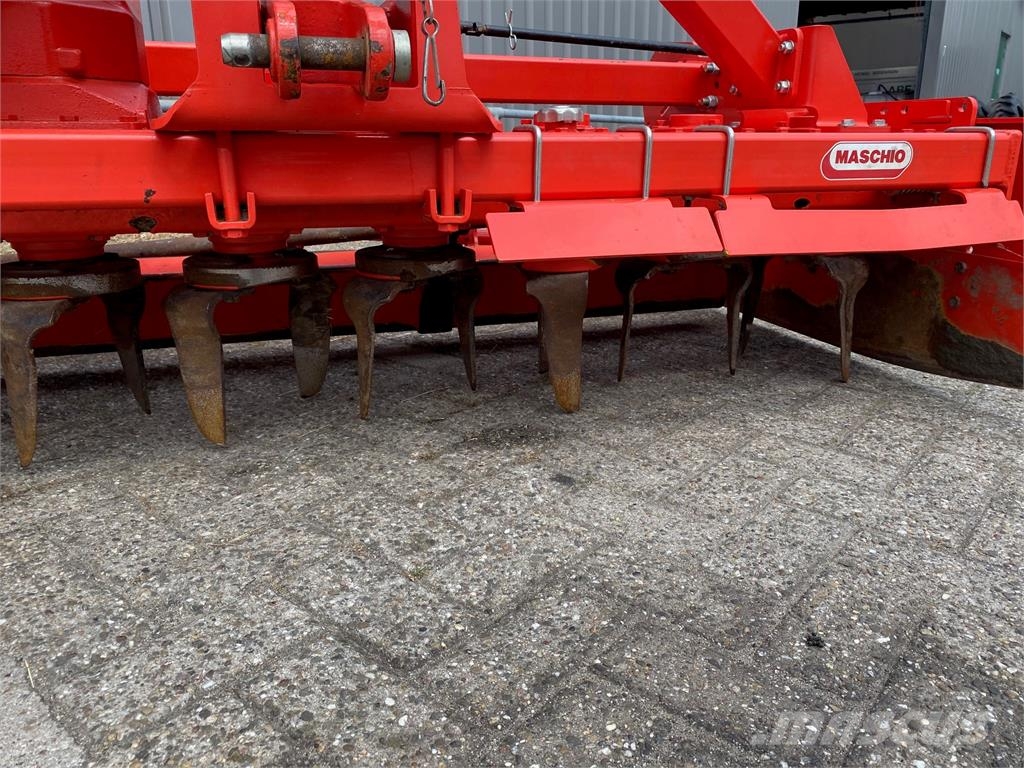 Maschio dm 3.0 m met openrol Power harrows and rototillers