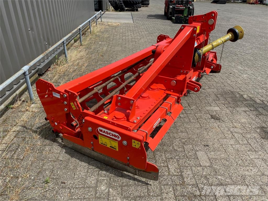 Maschio dm 3.0 m met openrol Power harrows and rototillers