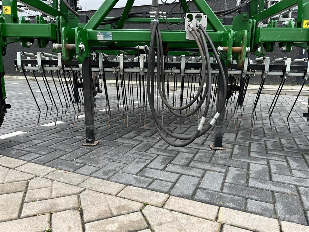 Novaxi-Wiedeg 6.75m Gradas de púas