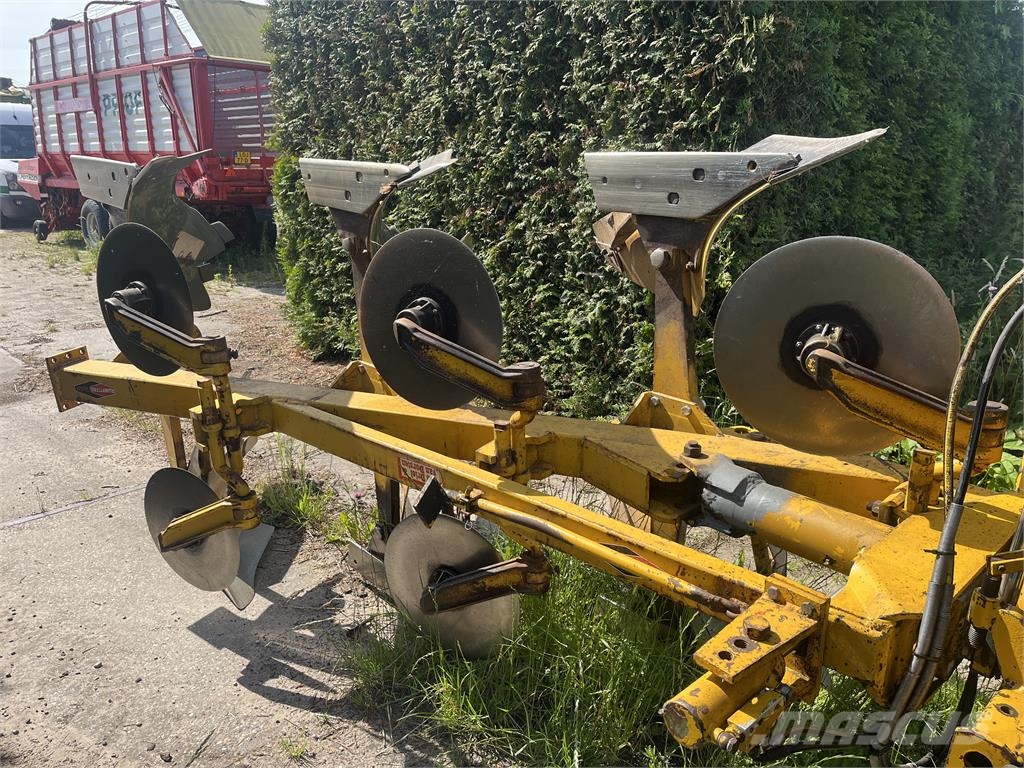 Rumptstad DW40 محاريث تقليدية