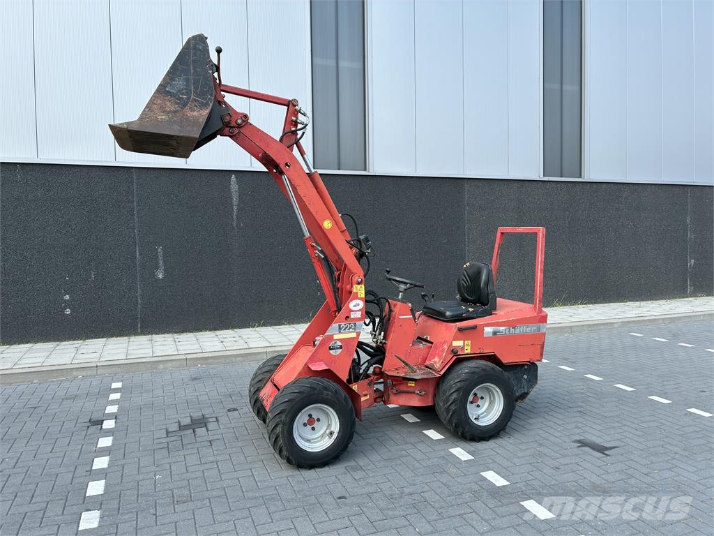 Schäffer 222 kniklader Cargadoras y excavadoras frontales
